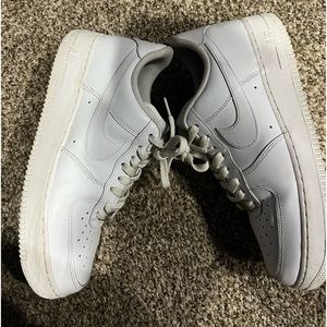 Air Force 1 White Low Men’s Size 9